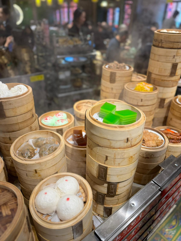 旺角蓮香居懷舊中菜點心推介！神級黑毛豬叉燒＋鮮茄焗骨飯＋煙燻素鵝／1招即享長者優惠 (記者實測試食)