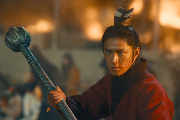 鏢人風起大漠｜電影鏢人香港大年初一上映！李連杰/謝霆鋒/吳京/惠英紅/梁家輝/張晉演出陣容強勁