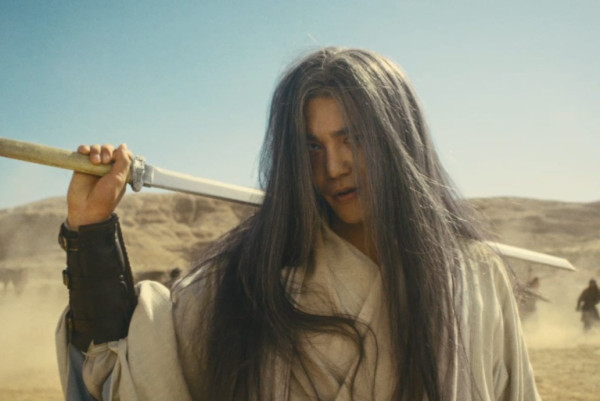 鏢人風起大漠｜電影鏢人香港大年初一上映！李連杰/謝霆鋒/吳京/惠英紅/梁家輝/張晉演出陣容強勁