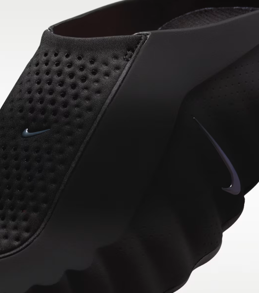 Nike拖鞋變身「腳底按摩器」？22個節點刺激大腦！網民：踩屎感天花板