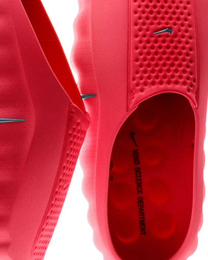 Nike拖鞋變身「腳底按摩器」？22個節點刺激大腦！網民：踩屎感天花板