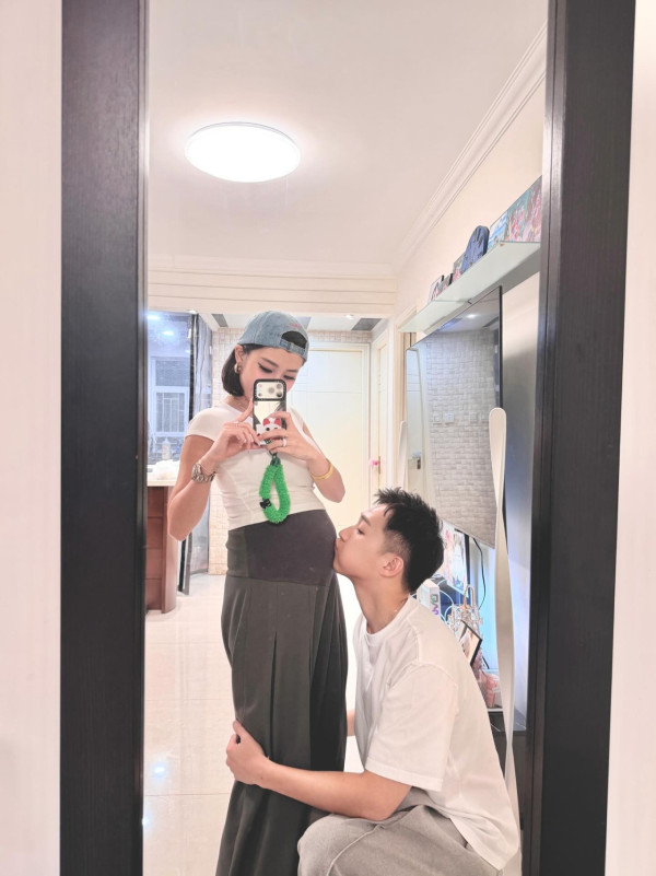 30歲TVB駙馬宣布老婆懷孕喜訊!雙喜臨門晒超聲波相:身份轉變得太快