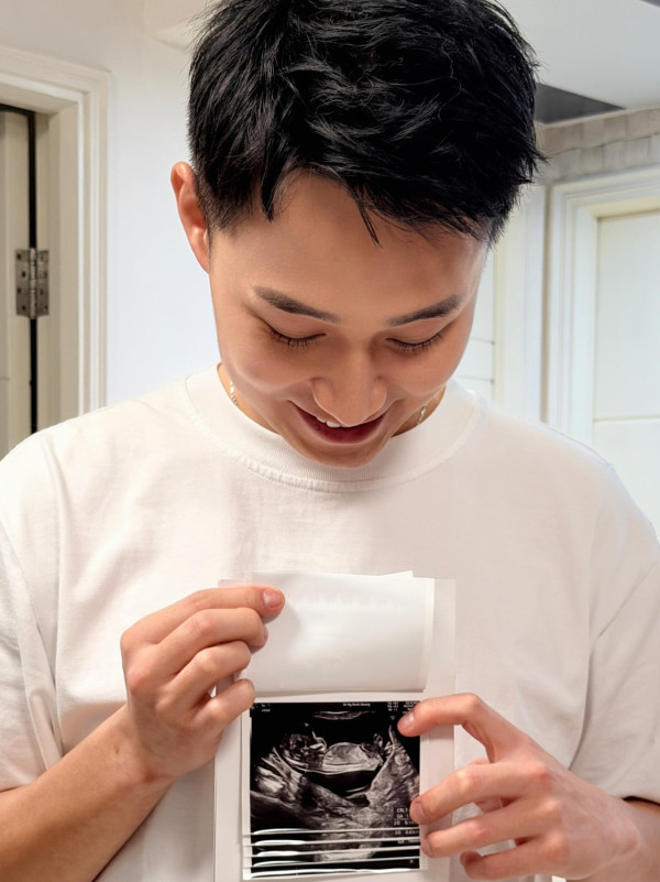 30歲TVB駙馬宣布老婆懷孕喜訊!雙喜臨門晒超聲波相:身份轉變得太快