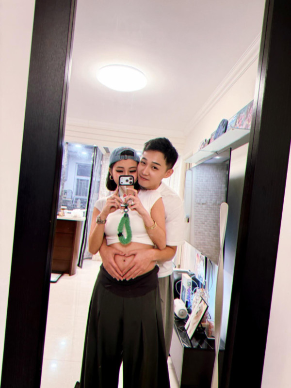 30歲TVB駙馬宣布老婆懷孕喜訊!雙喜臨門晒超聲波相:身份轉變得太快