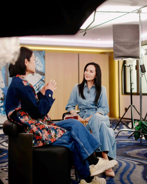 郭羨妮罕談家庭事憶喪父之痛淚灑當場 真情流露淚揭戴亡父遺物戒指開工