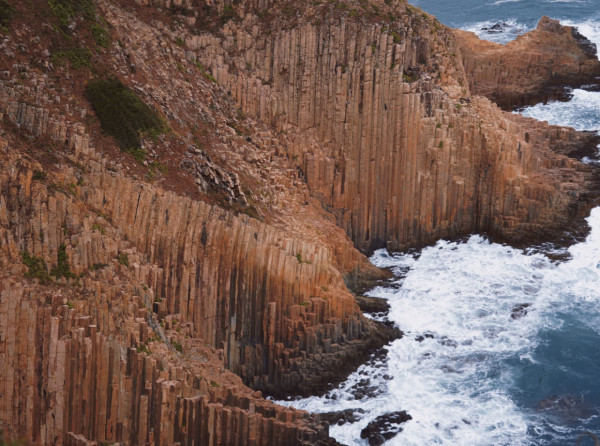 香港都有玻璃海！4大「偽出國」睇海秘境：神隱之路、小紐西蘭大草地！附前往方法