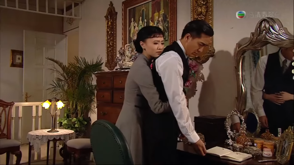 名媛望族｜朱晨麗處女作演技未夠班淪唯一敗筆 執二攤換人出事其實頂替呢一位