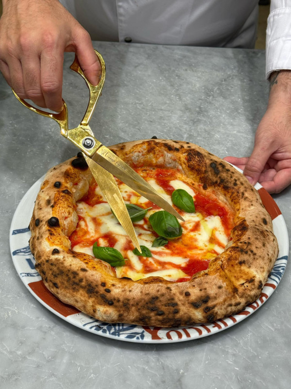 世界冠軍級Pizza「Vincenzo Capuano」登陸香港！50 Top Pizza正宗拿坡里薄餅＋酥脆餅皮 (即睇分店選址)