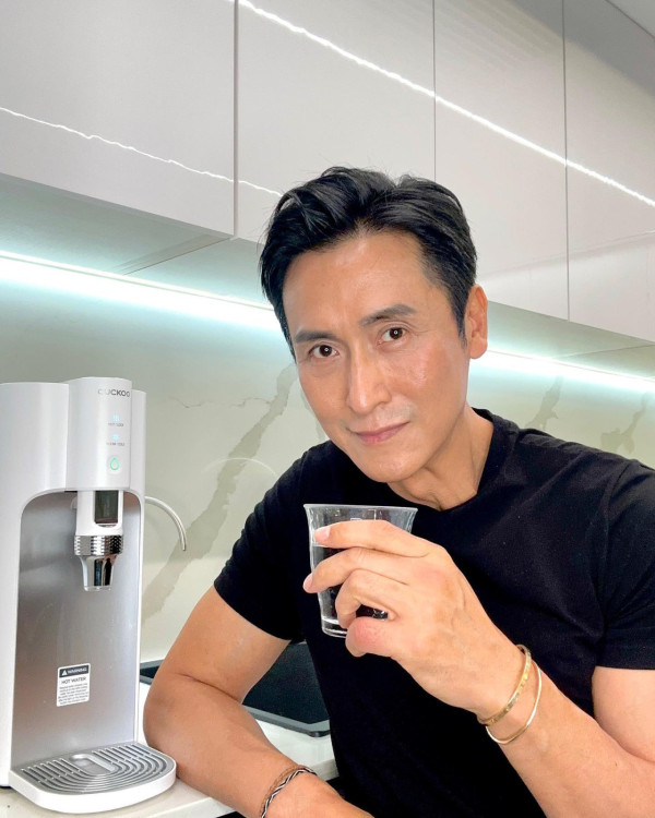 神級視帝宣佈再度離巢！被傳不歡而散突然息影 10字親揭與TVB真實關係