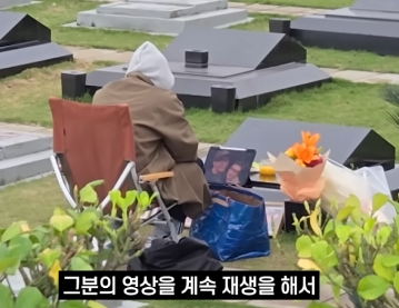 大S逝世一週年雕像揭幕化身天使!具俊曄雨中拜祭亡妻一句話惹全場淚崩