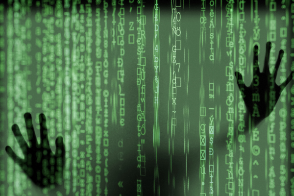 電視機有眼？ 國產電視彈1警告 網民嚇破膽：被全程直播？