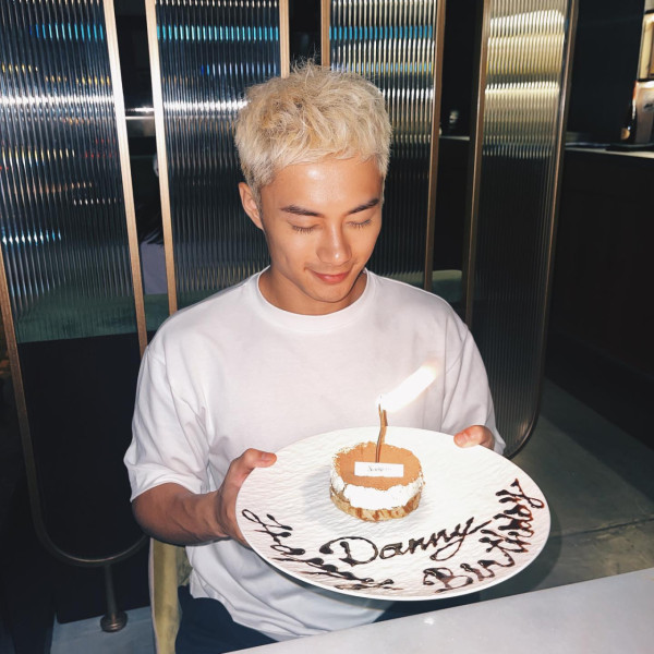 27歲TVB上位小生轉行揸的士自救？震撼晒考超過10個車牌惹轉行熱議