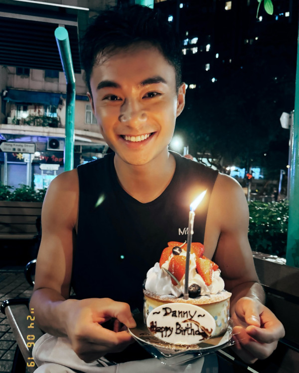 27歲TVB上位小生轉行揸的士自救？震撼晒考超過10個車牌惹轉行熱議