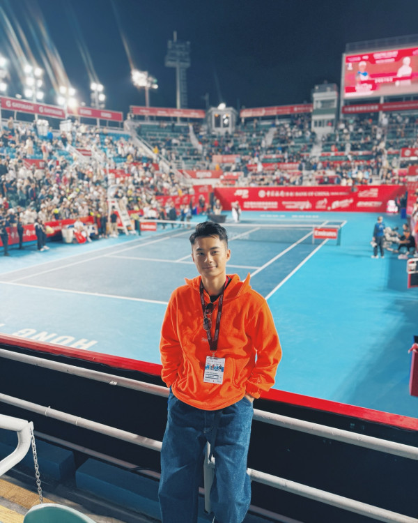 27歲TVB上位小生轉行揸的士自救？震撼晒考超過10個車牌惹轉行熱議