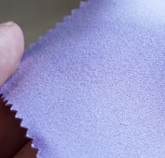 眼鏡越抹越花？日本瘋傳 $60「神物」一抹變透明！指紋秒消失 網民：返唔到轉頭