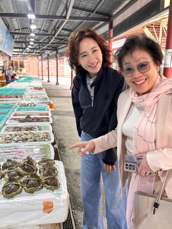 最美視后退出娛樂圈後近照容光煥發！慶生晒驚人凍齡狀態：似食咗防腐劑