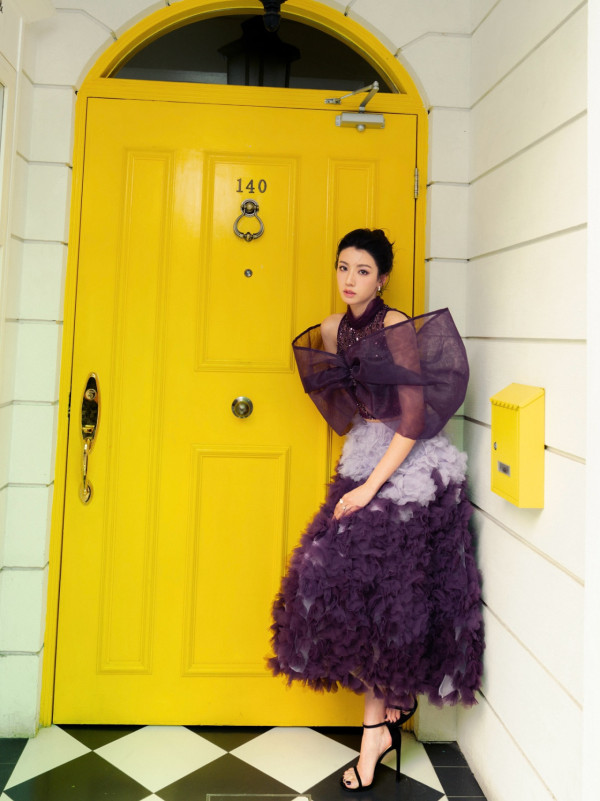 TVB失寵視后零濾鏡生圖獲讚顏值完勝！葉蒨文同框慘輸一原因被比下去？