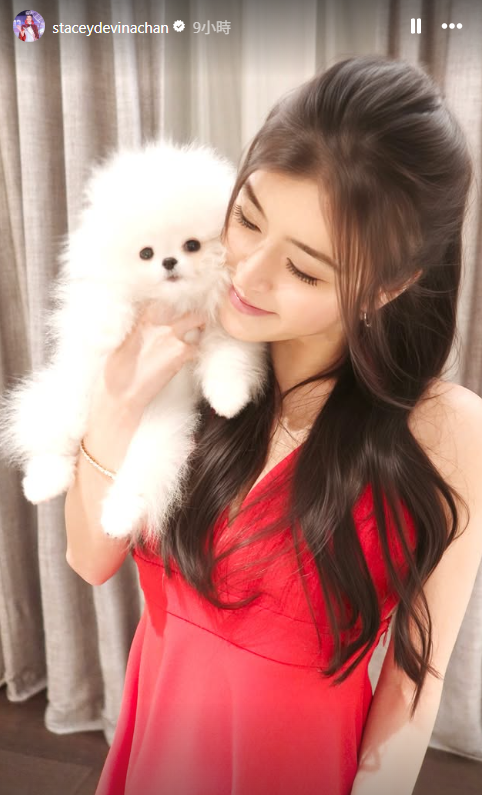 港姐冠軍無視大台禁愛令唔驚被雪？頭貼頭激吻男友高調慶祝拍拖3周年