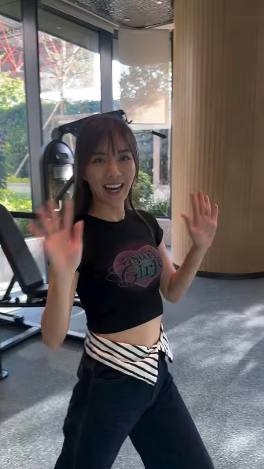 30歲TVB小花收樓曬500萬油塘海景新居  獨家回應上車做業主：再換大單位