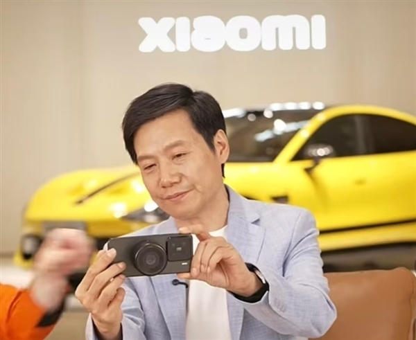 相機末日？ 傳小米量產「磁吸變焦鏡頭」 1 秒變單反超越 M4/3相機 【即睇產品詳情】