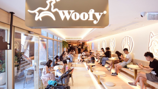 狗隻入食肆懶人包｜政府擬放寬狗隻入餐廳 料年內批牌照！兩類狗禁內進 違者罰$1萬兼判監！附3大守則+申請日期