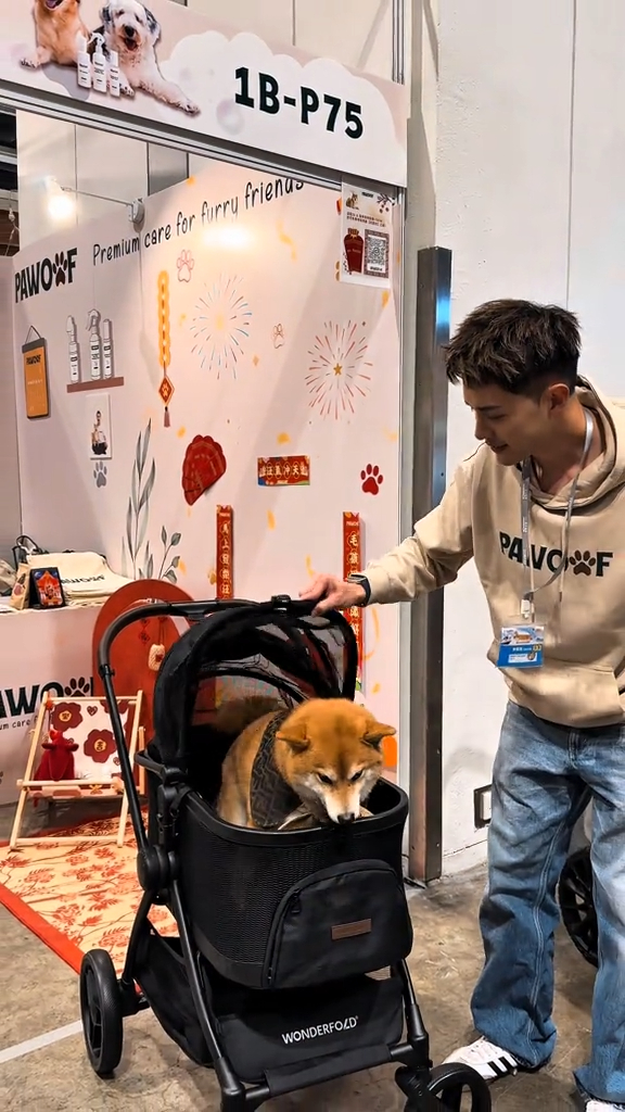 TVB上位小生現身寵物展搬貨搵錢養家！私下零架子做到虛脫獲富二代力撐