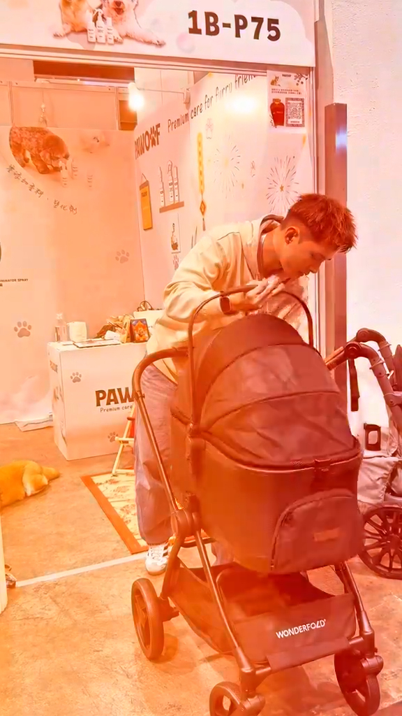 TVB上位小生現身寵物展搬貨搵錢養家！私下零架子做到虛脫獲富二代力撐