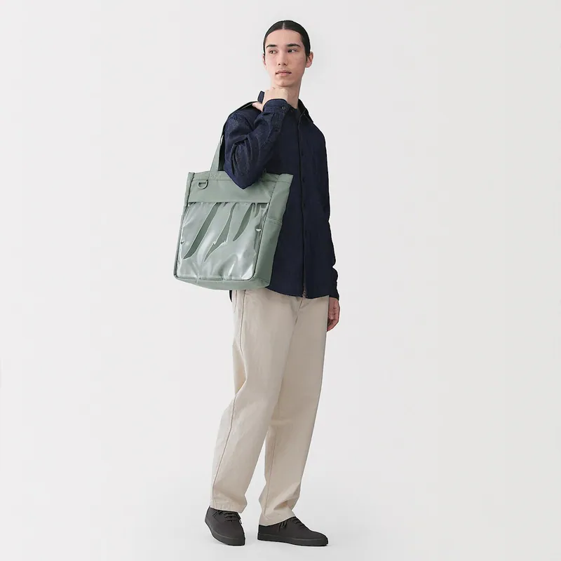 MUJI終於出「痛袋」！$258透明Tote Bag被搶爆　粉絲激讚：低調大容量神物 