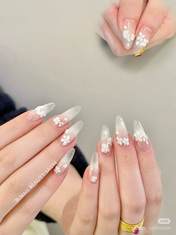 照片來源：小紅書@TR Nail 日式美甲美睫（南山萬象天地店）