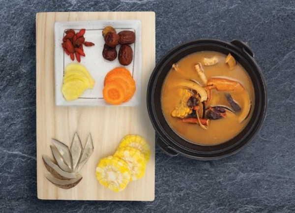 Fire鍋新年全新升級！「爵士花膠火鍋湯底」及「雙湯滋養禮盒」