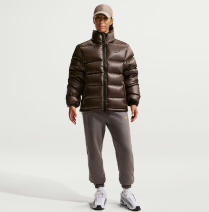 NOCTA x Nike 羽絨外套(圖: nike.com.hk) NOCTA x Nike 羽絨外套(圖: nike.com.hk)