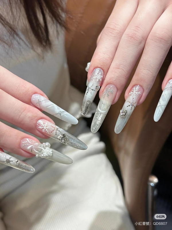 照片來源：小紅書@亦可·Nail美甲美睫（金中環店）