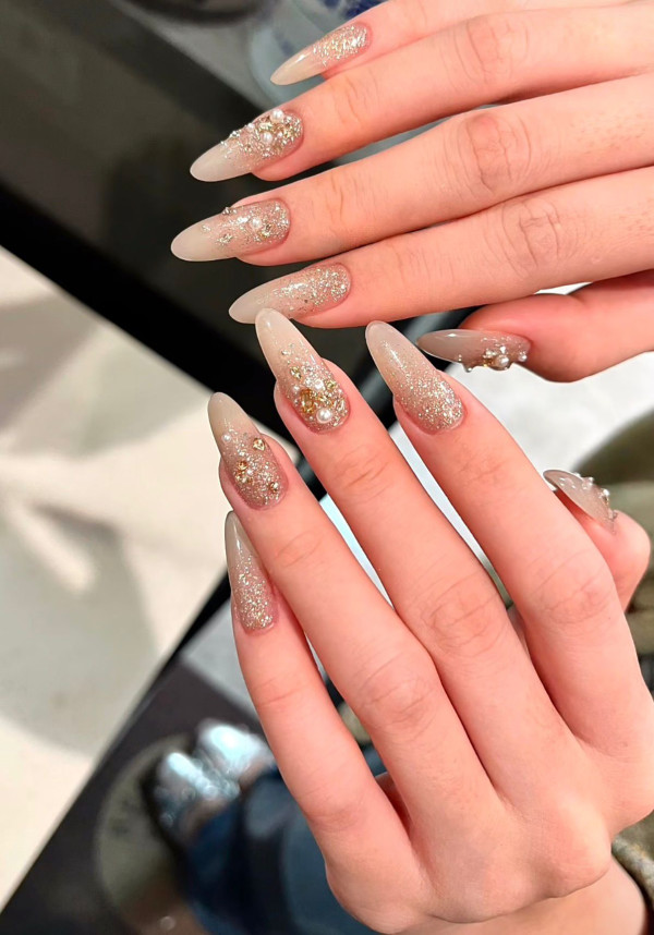 照片來源：小紅書@亦可·Nail美甲美睫（金中環店）