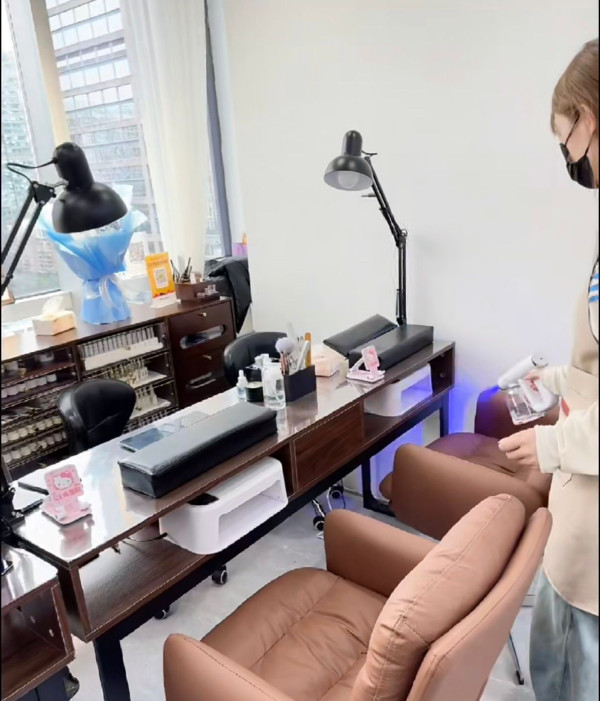 照片來源：小紅書@亦可·Nail美甲美睫（金中環店）