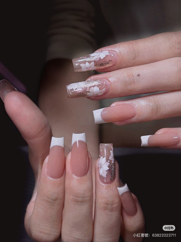 照片來源：小紅書@蘭花芷國風·美甲美睫（崗廈店）