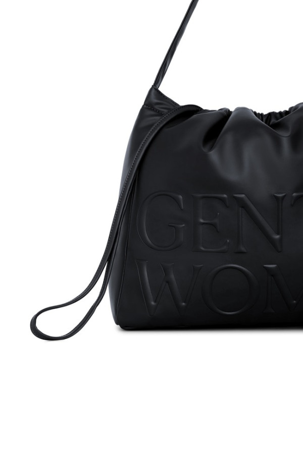 2026泰國10大手袋推介最平0入手！平價版Loewe被大推！唔止Naraya 