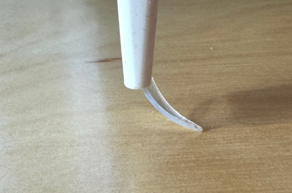 激落君縫隙鏟$12解決廚房死角 日本清潔達人大讚：爐頭油垢一秒剷走、附3款替換芯