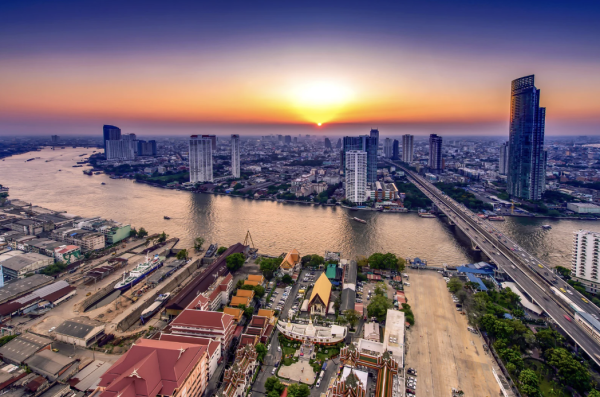 2026泰國10大手袋推介最平0入手！平價版Loewe被大推！唔止Naraya 