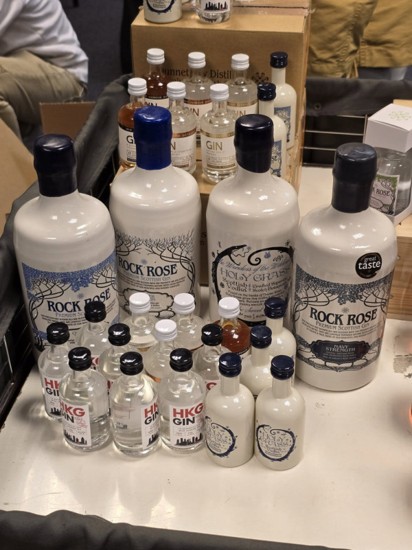 尖沙咀海港城名牌開倉低至1折！Coach香水$200起／LAURA MERCIER買1送1！美妝/女裝/外套/內衣/行李箱