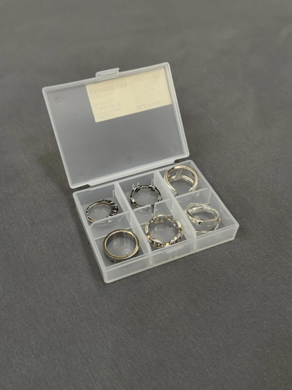 MUJI 化妝袋唔止裝化妝品？網民揭$188「最強用法」變相機袋：後悔太遲知