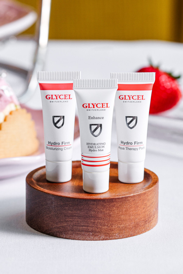 唯港薈GREEN 「果漾日本士多啤梨祭」下午茶    每位送GLYCEL護膚套裝及皇牌療程逾$2,500