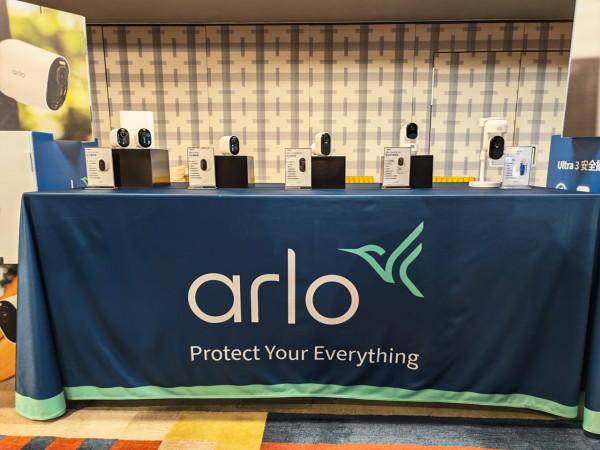 屋企有死角變防盜漏洞？Arlo 全新雲台鏡頭 $388 起 360° 旋轉＋自動追蹤 這功能最啱睇寵物/防盜