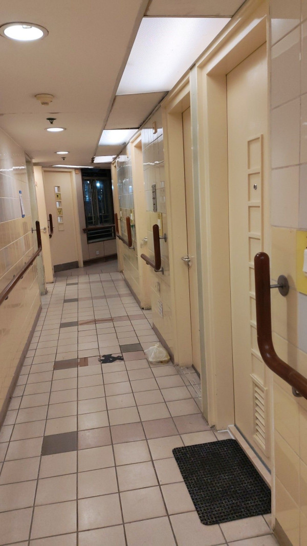 公屋二派竟獲「共用廁所」單位？網民揭恐怖內幕勸退：變相呃機會！港媽收信嚇窒