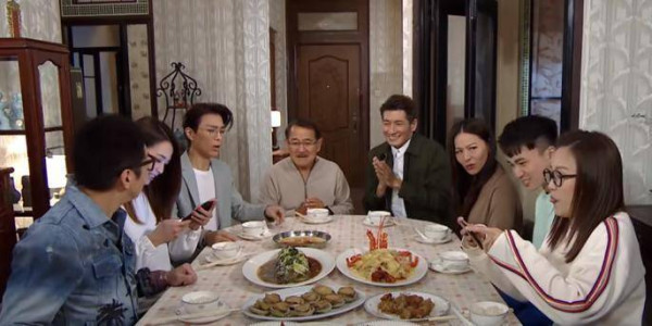 團年飯請「內地廚師」平3成？小紅書熱推上門做菜 隨時犯法坐監10年兼食壞肚