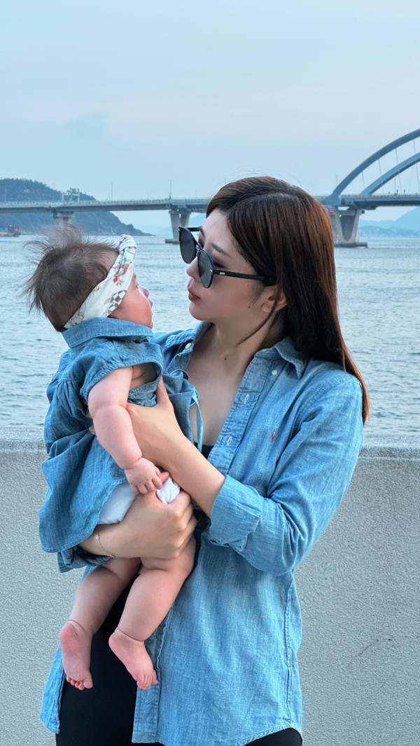 29歲TVB小花宣布順產誕子三年抱兩！成功趕進度自爆產後虛脫：終於卸貨了