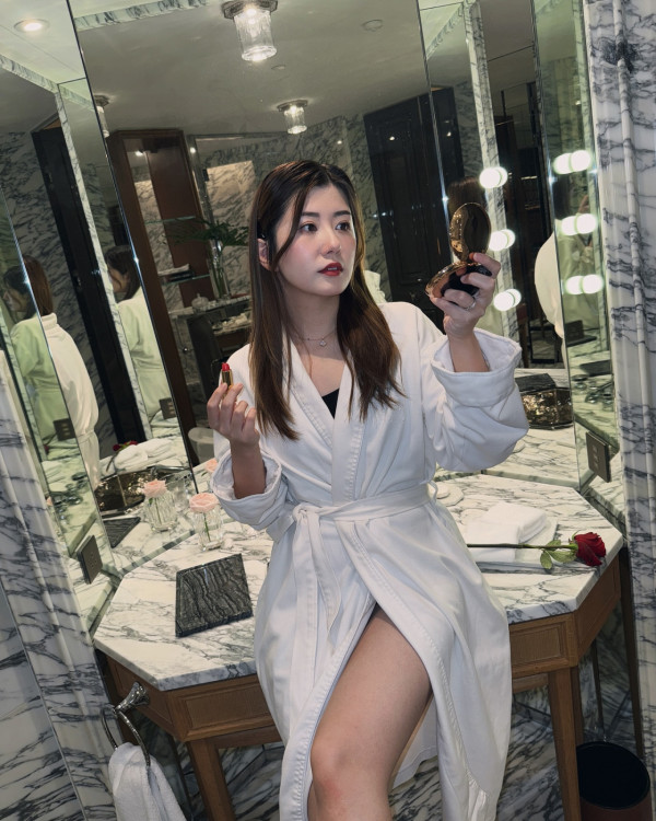 29歲TVB小花宣布順產誕子三年抱兩！成功趕進度自爆產後虛脫：終於卸貨了