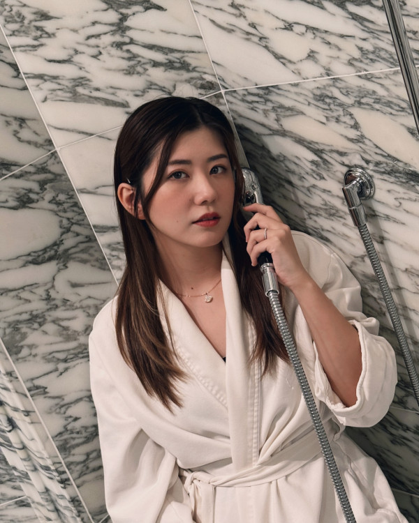 29歲TVB小花宣布順產誕子三年抱兩！成功趕進度自爆產後虛脫：終於卸貨了