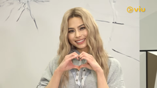 Gin Lee演唱會驚揭患「媽媽手」痛到冚唔到被！私下與炎明熹一舉動盡顯暖心師徒情