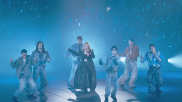 Gin Lee演唱會驚揭患「媽媽手」痛到冚唔到被！私下與炎明熹一舉動盡顯暖心師徒情