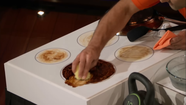 洗碗界愛馬仕？$30「笑臉海綿」瘋傳！遇冷熱變身去油 網民：用過返唔到轉頭